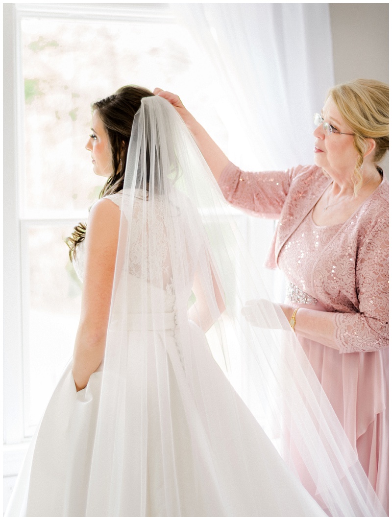 authentic wedding morning moments Tennessee