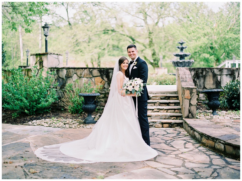 outdoor couple portraits Tennessee wedding