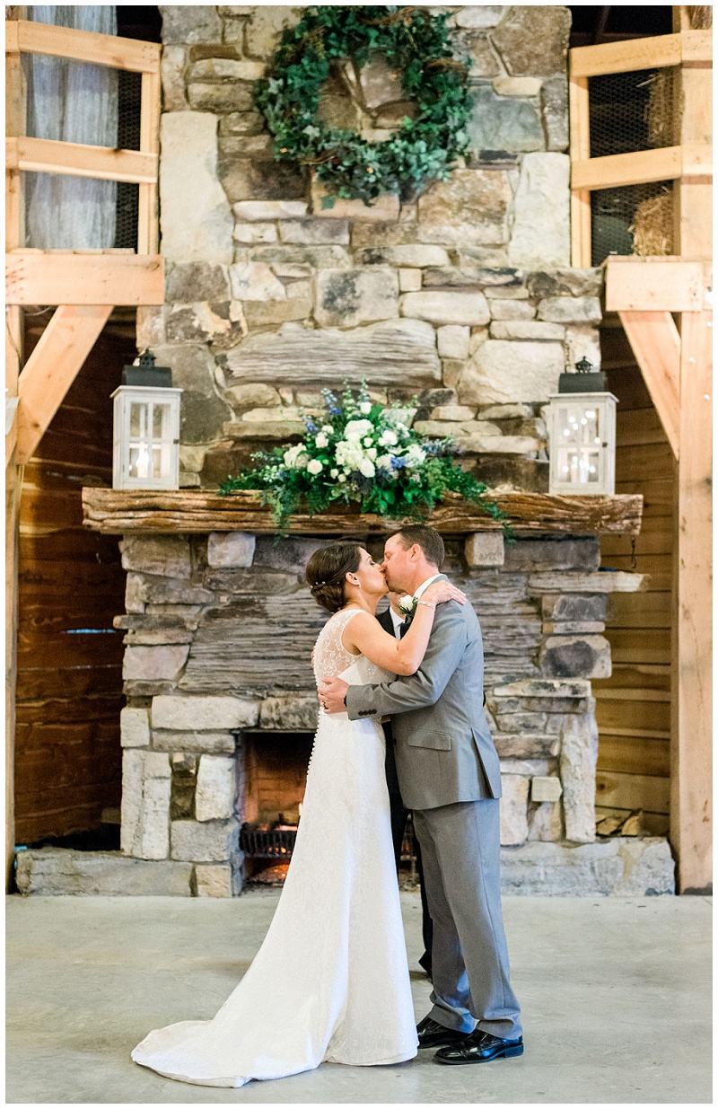 first kiss wedding East Tennessee first kiss wedding East Tennessee