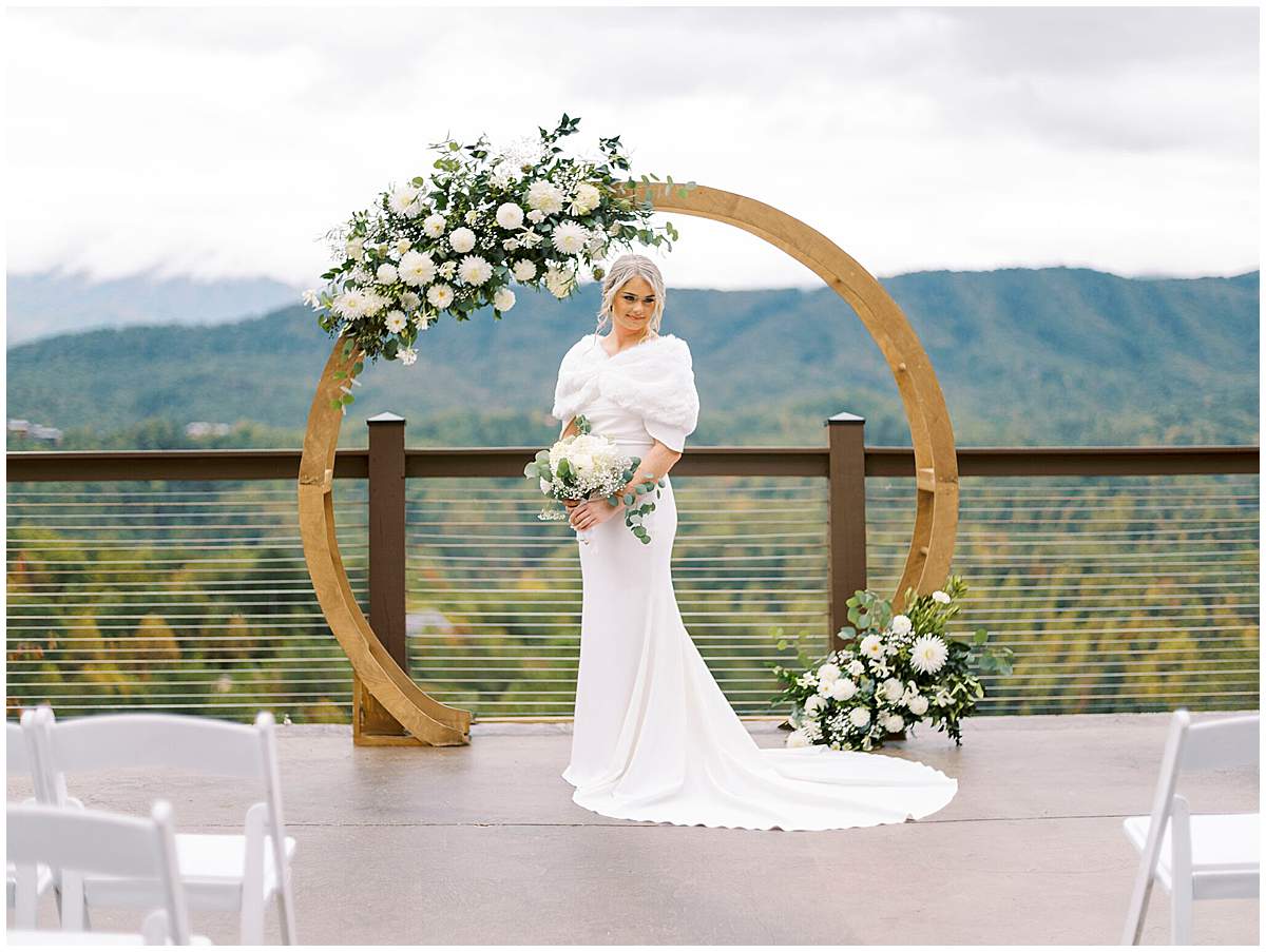 bride portraits Pigeon Forge TN wedding bride portraits Pigeon Forge TN wedding