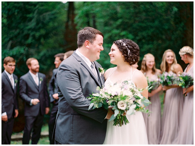 bridal party laughing at Chattanooga wedding venue