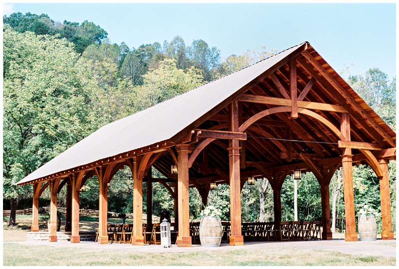 Cardinals Nest wedding rings Sevierville TN