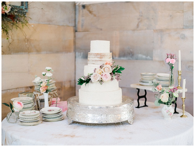 wedding cake table settings rustic elegant