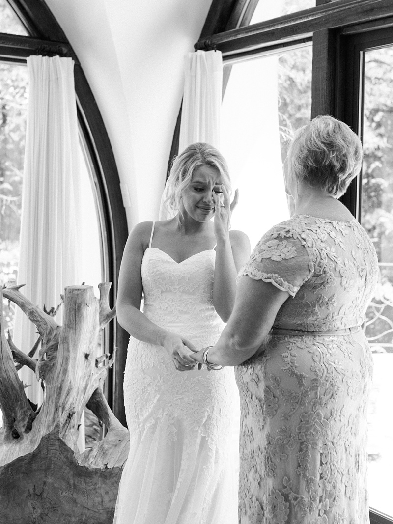 bridal prep natural light Tennessee wedding bridal prep natural light Tennessee wedding