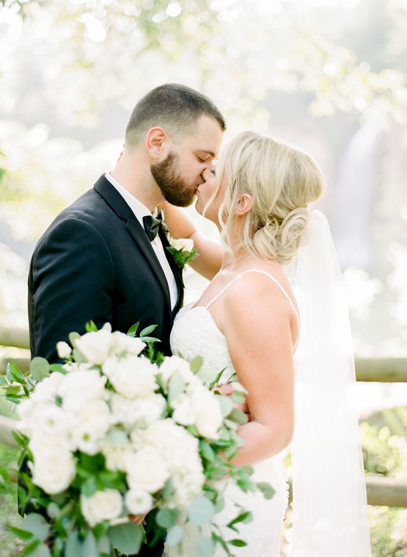 bride groom romantic kiss waterfall bride groom romantic kiss waterfall