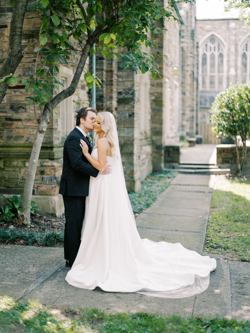 classic wedding couple portraits Nashville