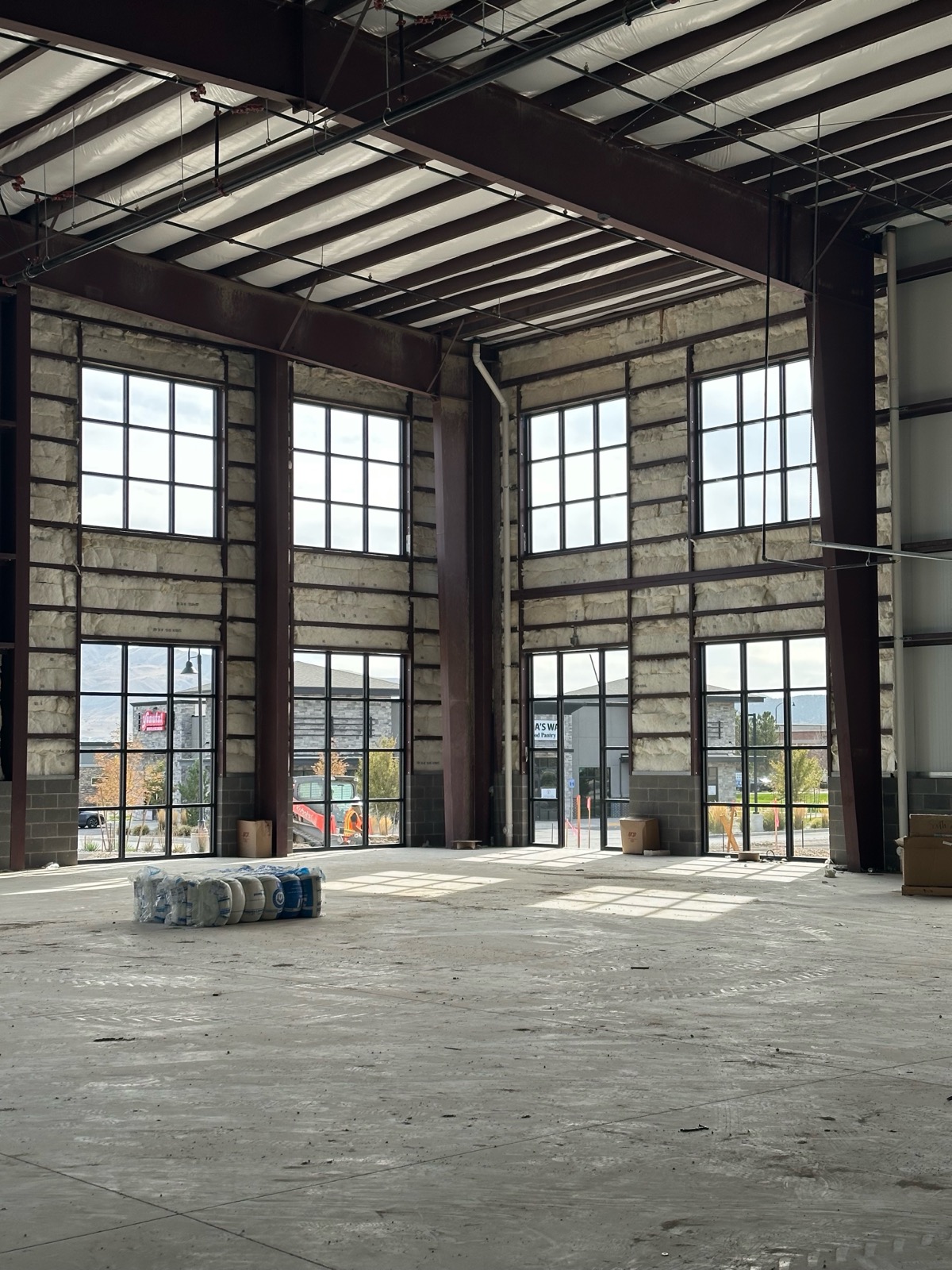  Insulation Application in Commercial Properties and Office Buildings in Pleasant Grove