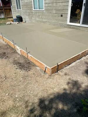 {{ custom_values.service_1 }} in {{custom_values.area_1})