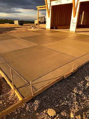 {{ custom_values.service_3 }} in {{custom_values.area_3})