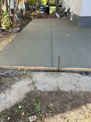 {{ custom_values.service_3 }} in {{custom_values.area_3})