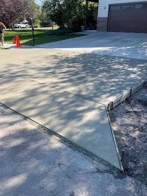 {{ custom_values.service_3 }} in {{custom_values.area_3})