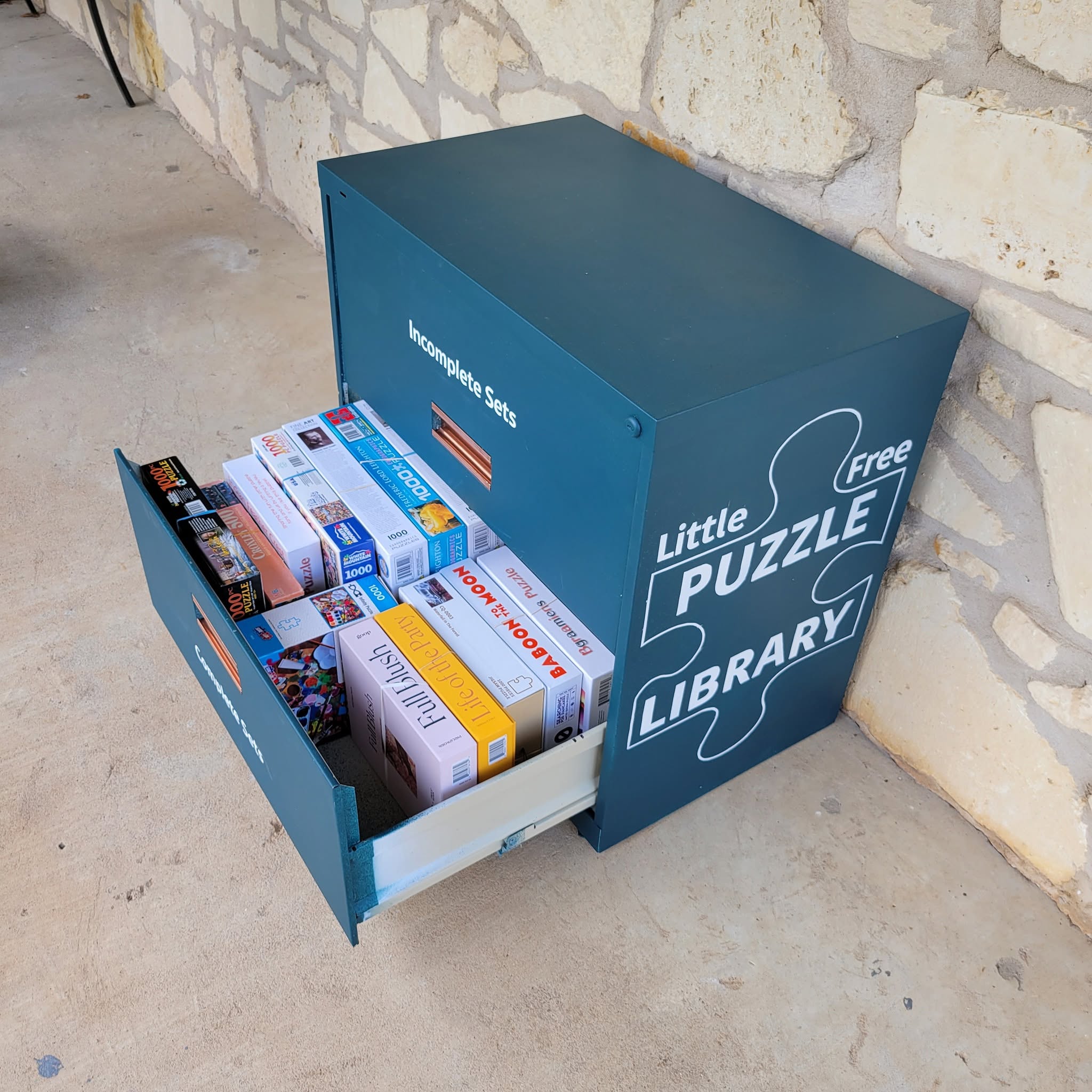 Little Free Puzzle Library