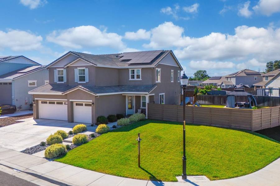 1430 Roosevelt Street, Dixon