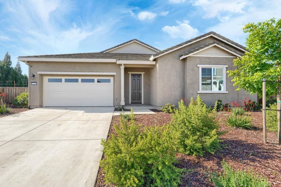 1549 Base Court, Dixon