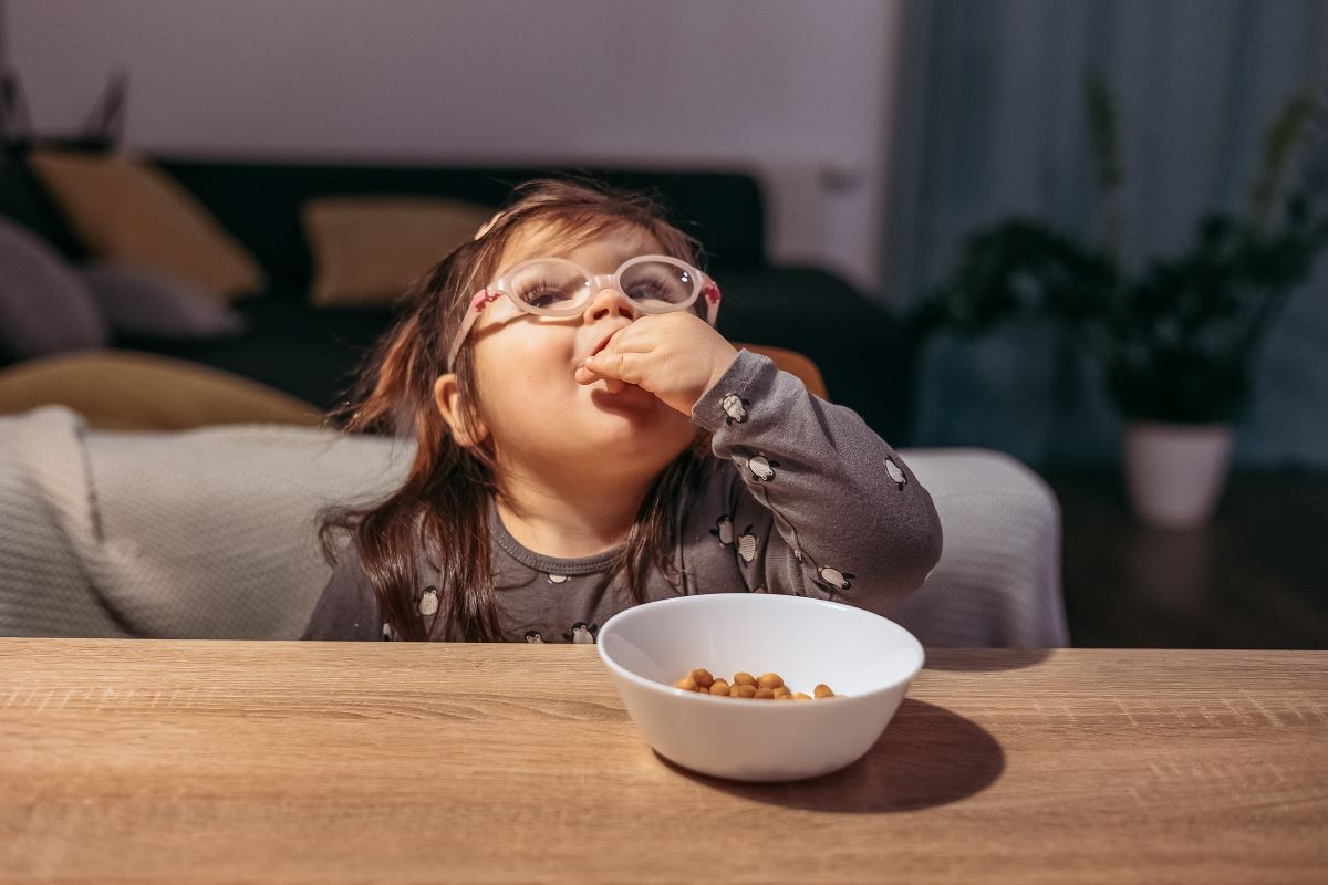 Frequent snacking keeps teeth working harder
