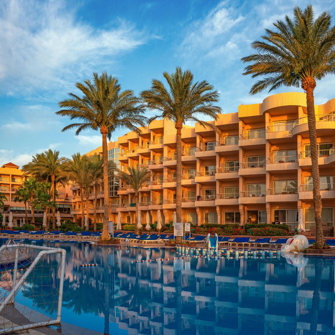 Hotel and mixed-use commercial building