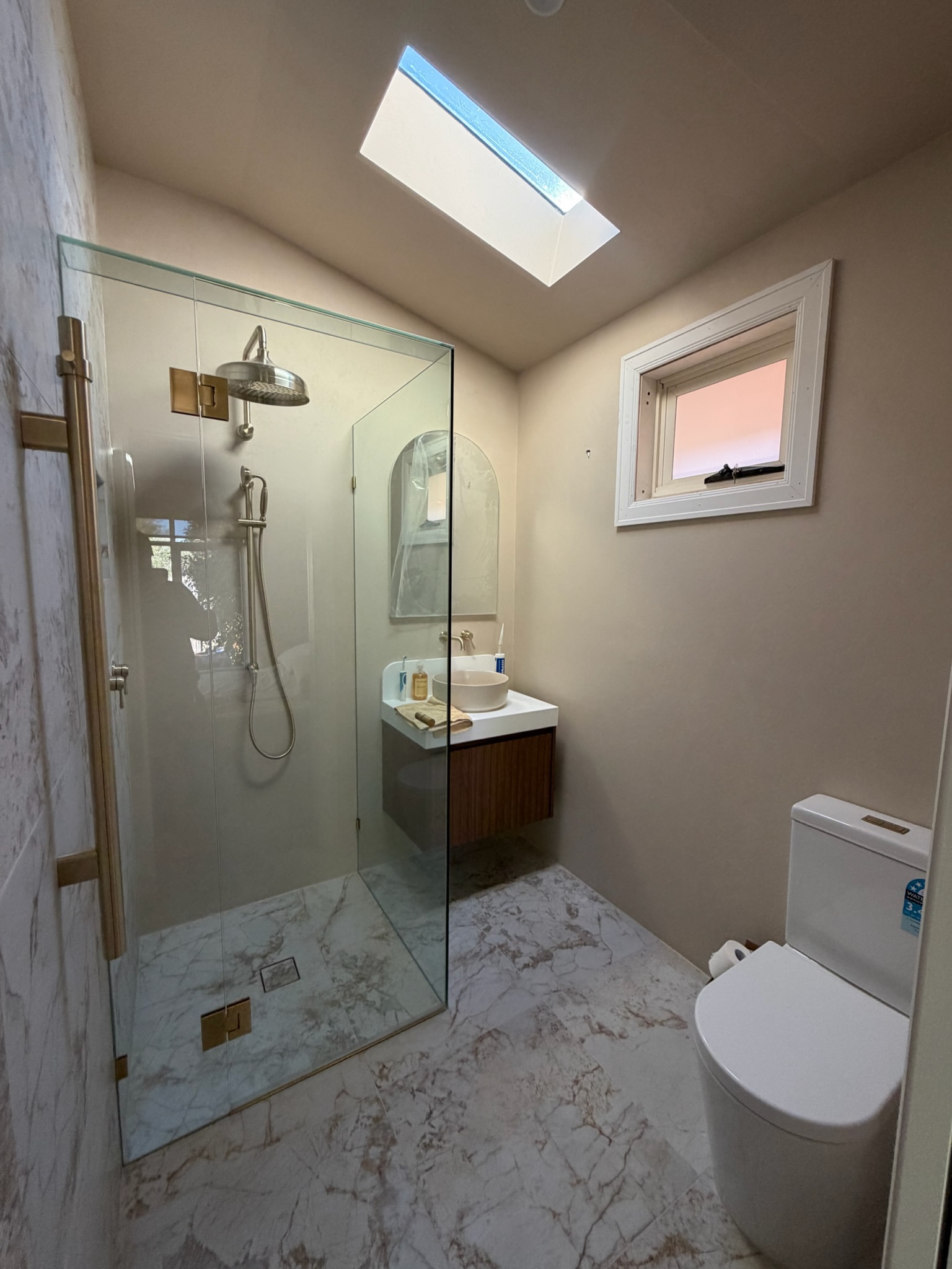 Finished bathroom by Brab Plumbing