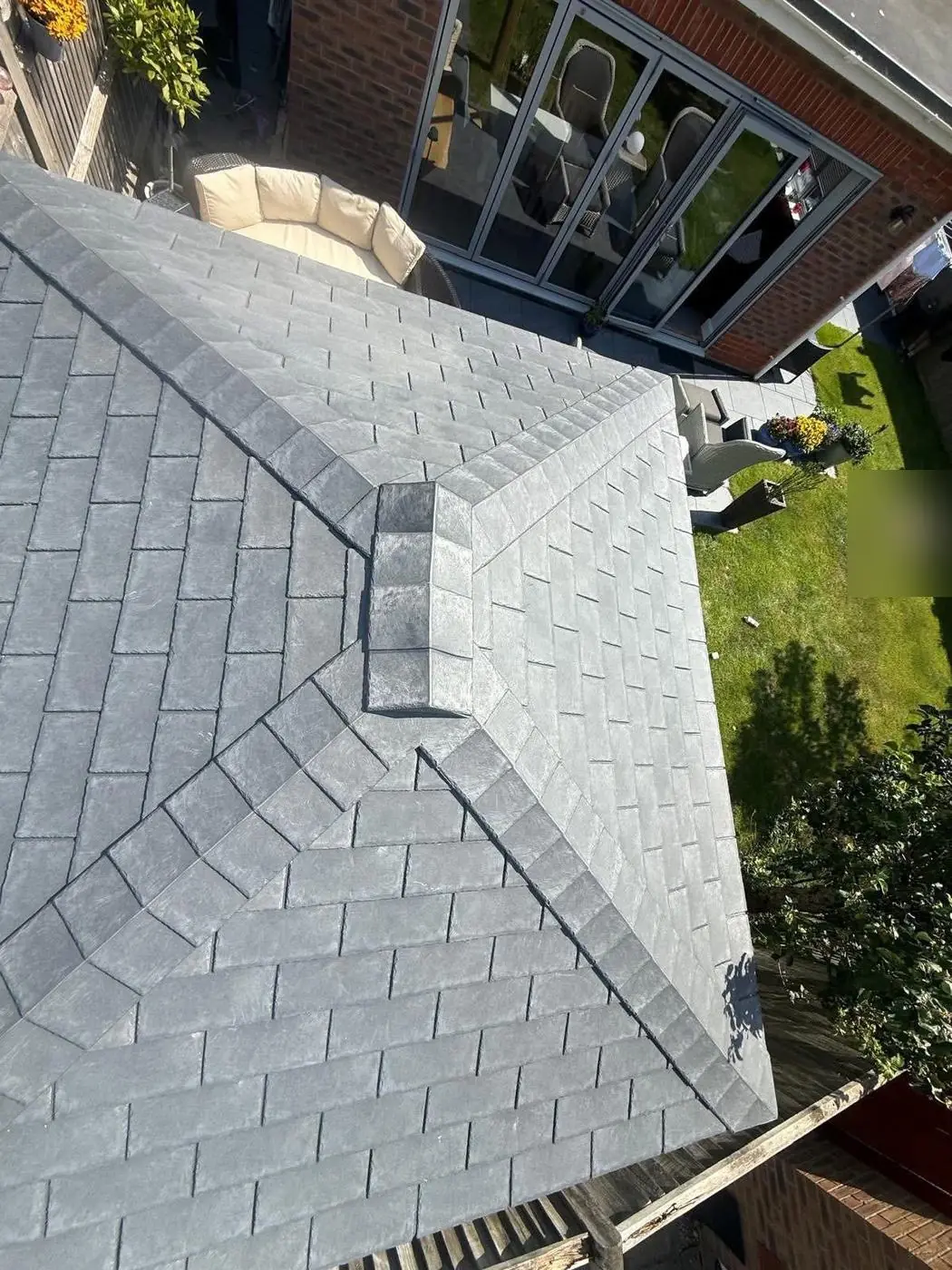 Slate hip detail, Prime Roofing & Guttering, Oxfordshire