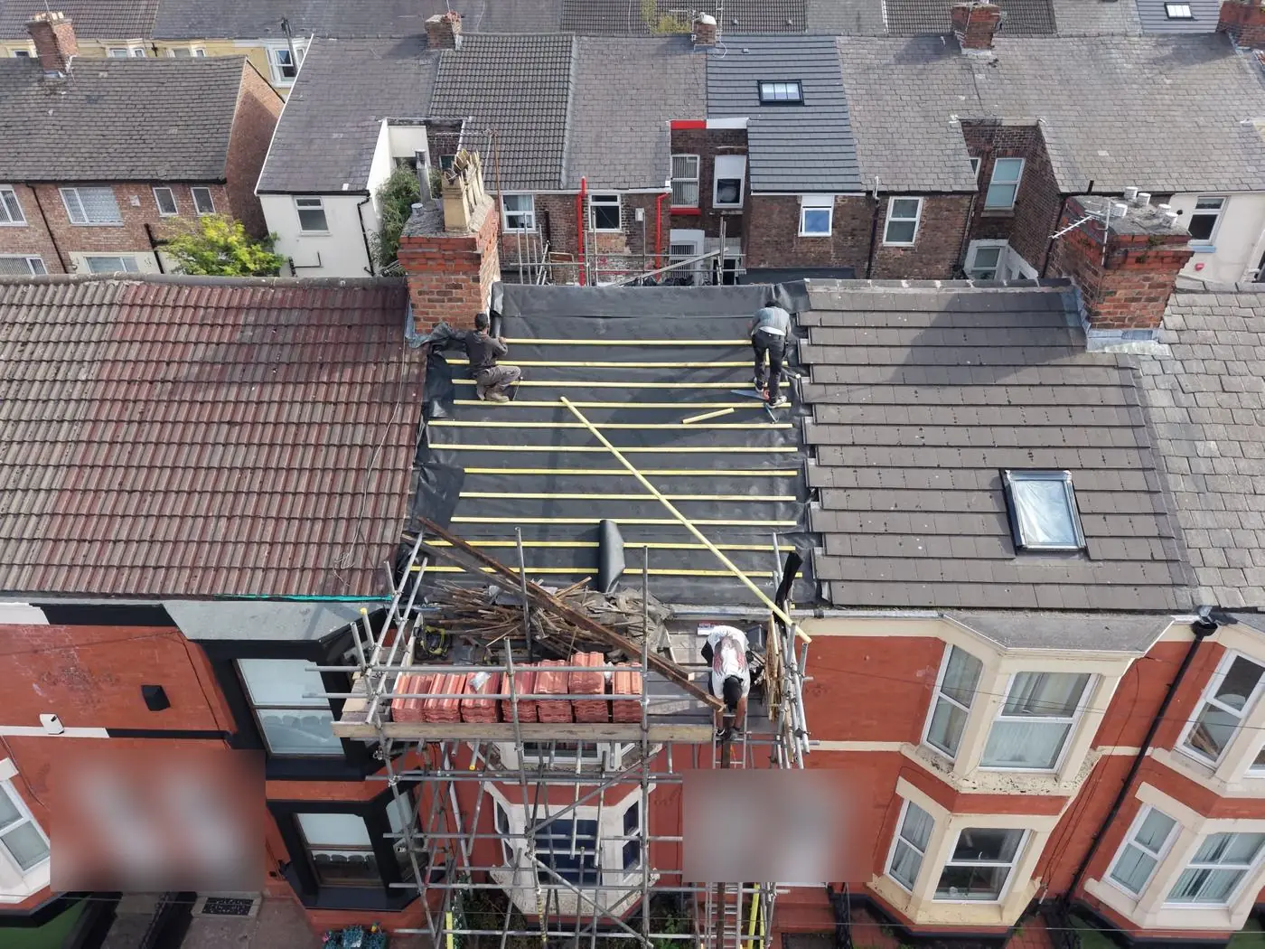 Team battening a new roof, Prime Roofing & Guttering, Oxfordshire