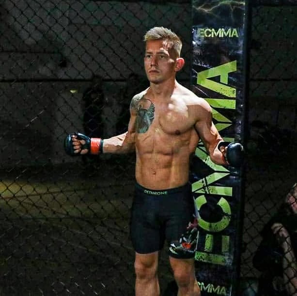 Tom in the cage
