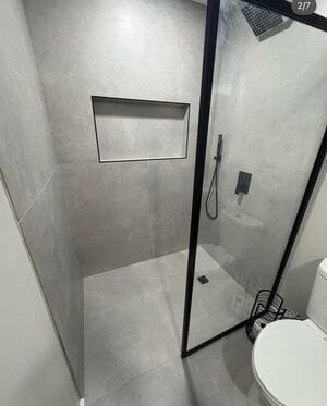 {{ custom_values.service_1 }} in {{custom_values.area_3})