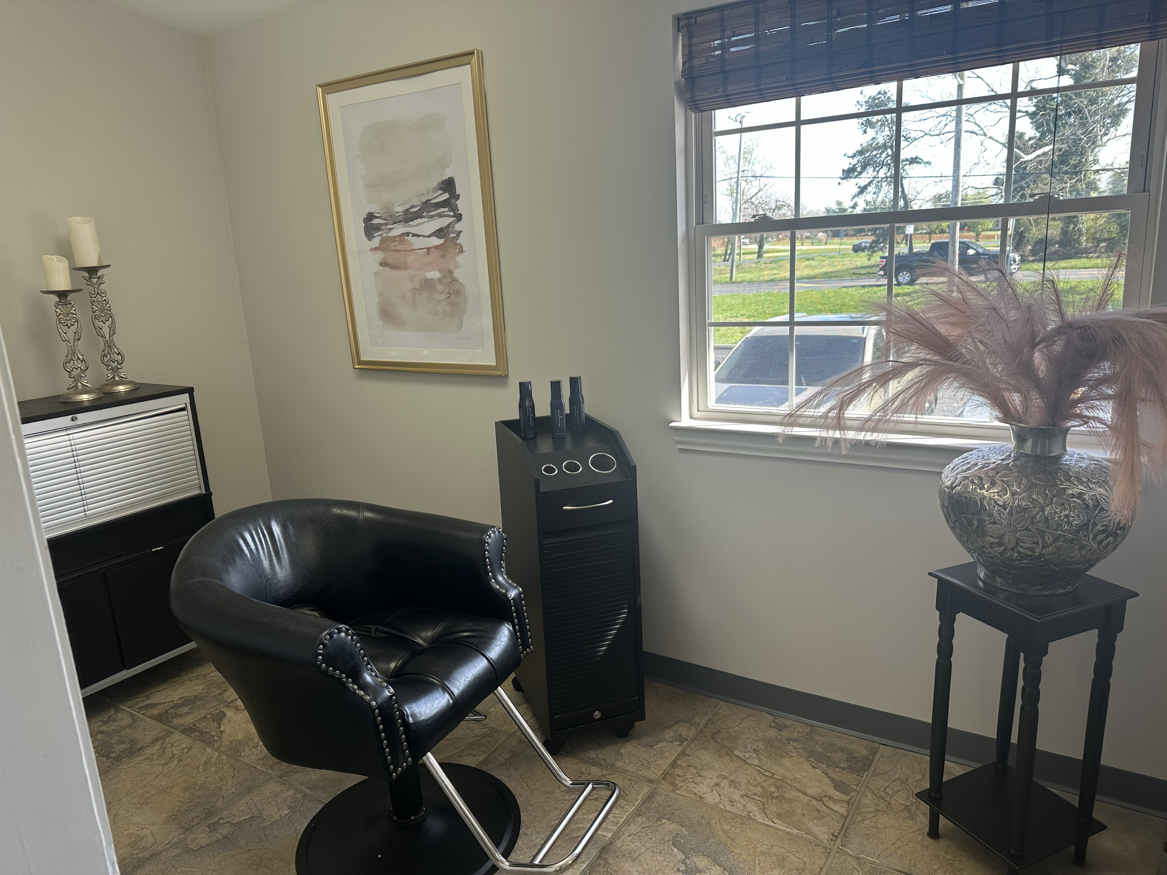 Makeup station