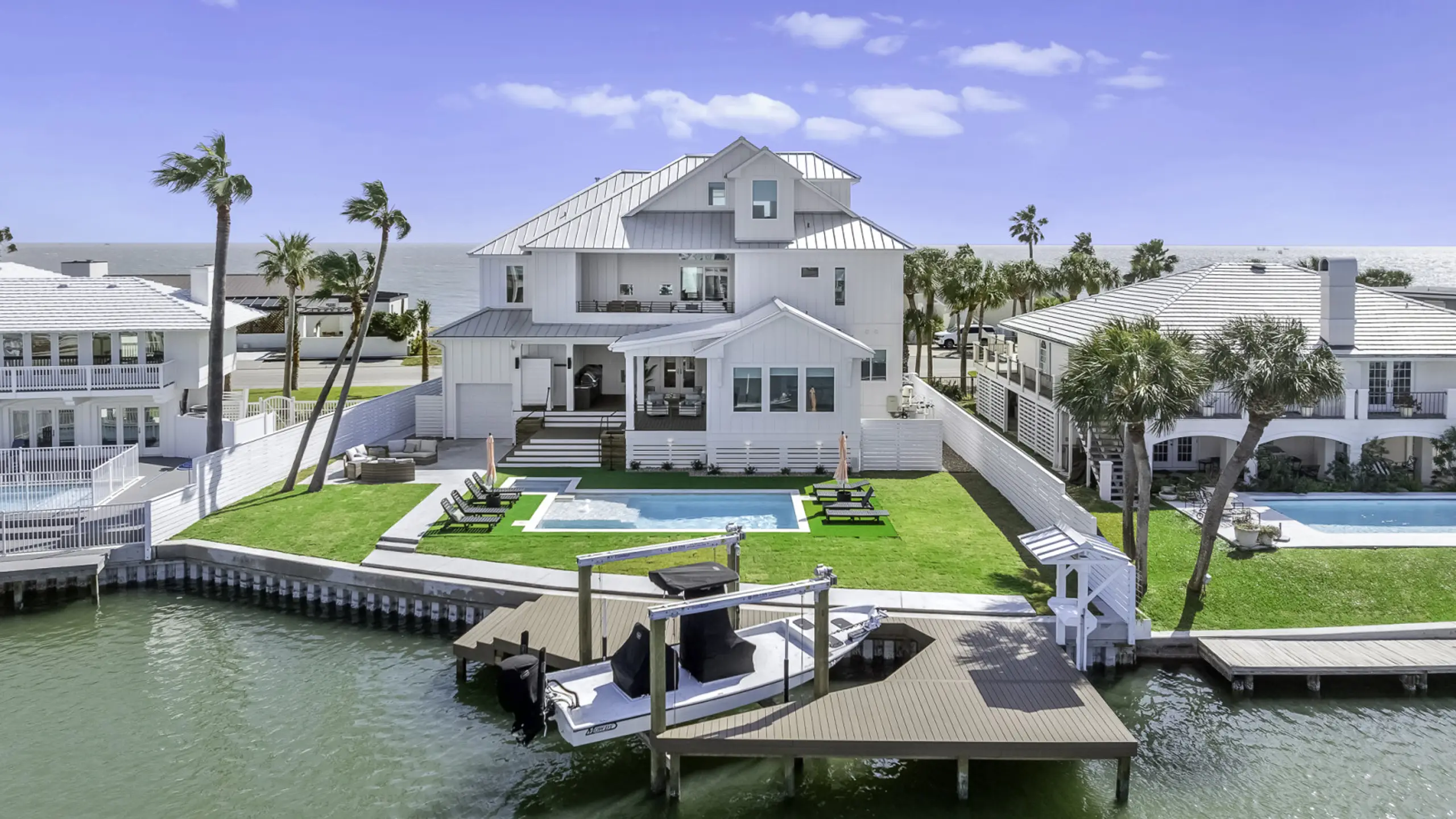 See The Sea – Rockport vacation rental