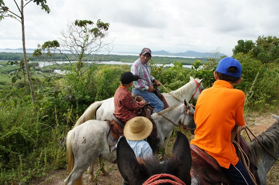Panama 2027 — Boca Chica & Baru Volcano