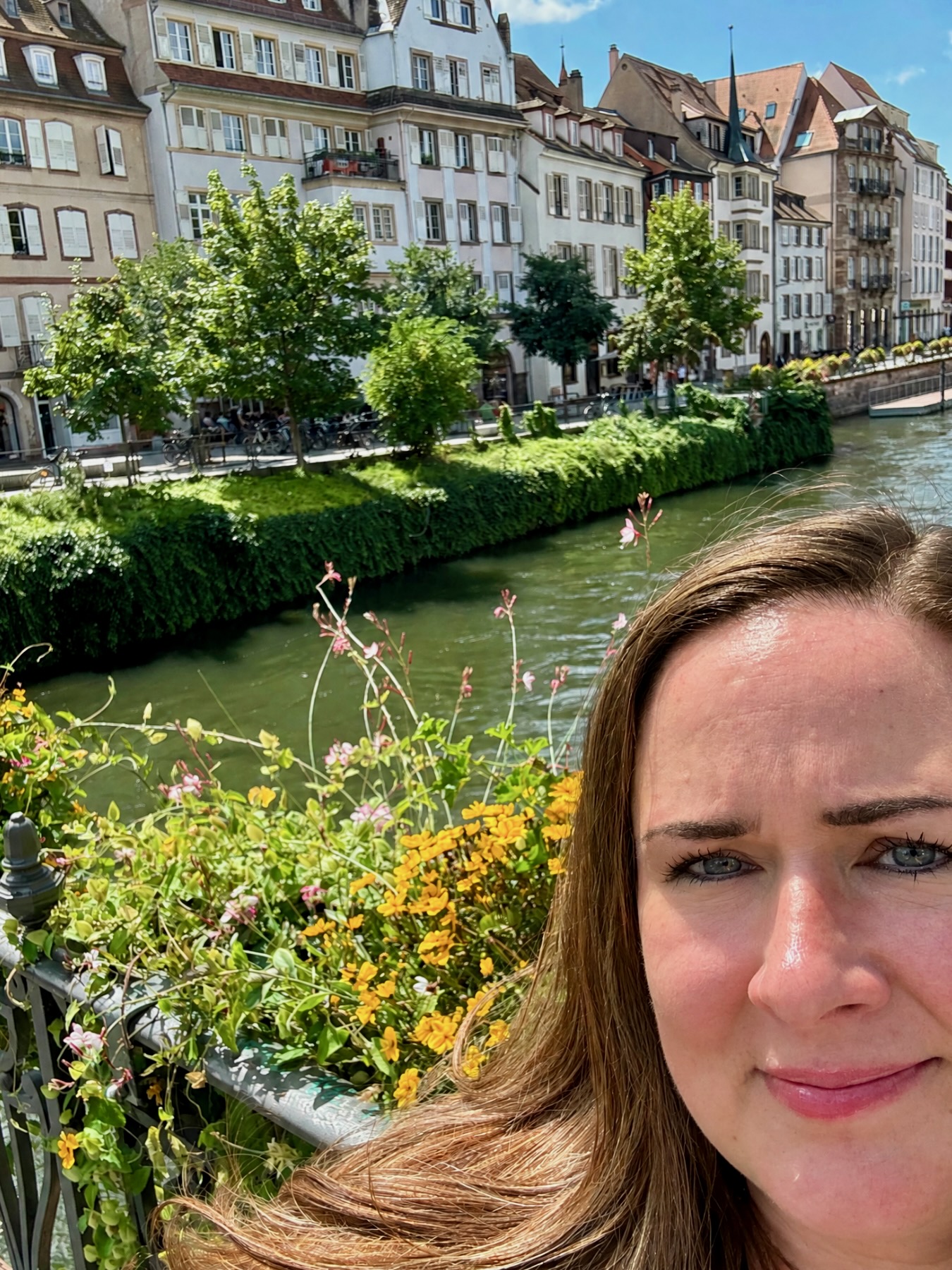 Amber, traveling in France