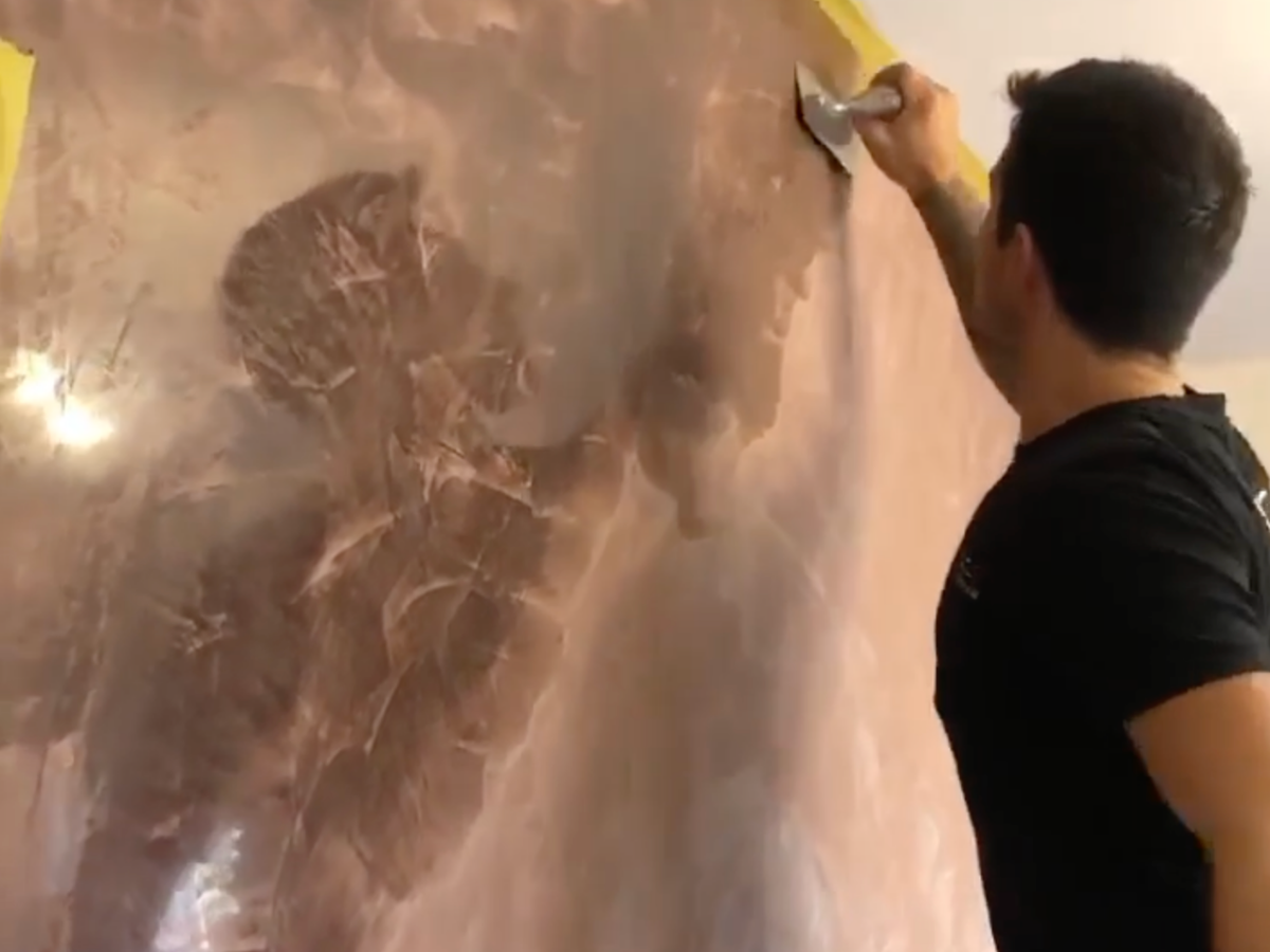 Venetian plaster work completed by an Italiwalls student