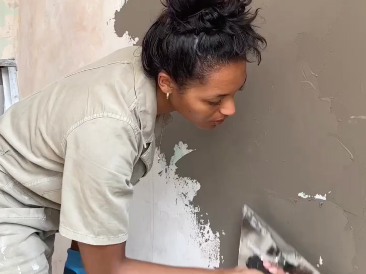 Venetian plaster work completed by an Italiwalls student