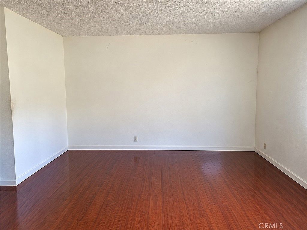 Home interior photo 11