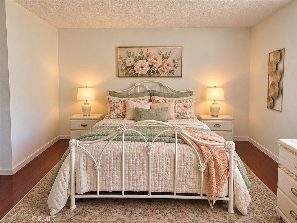 Home interior photo 12