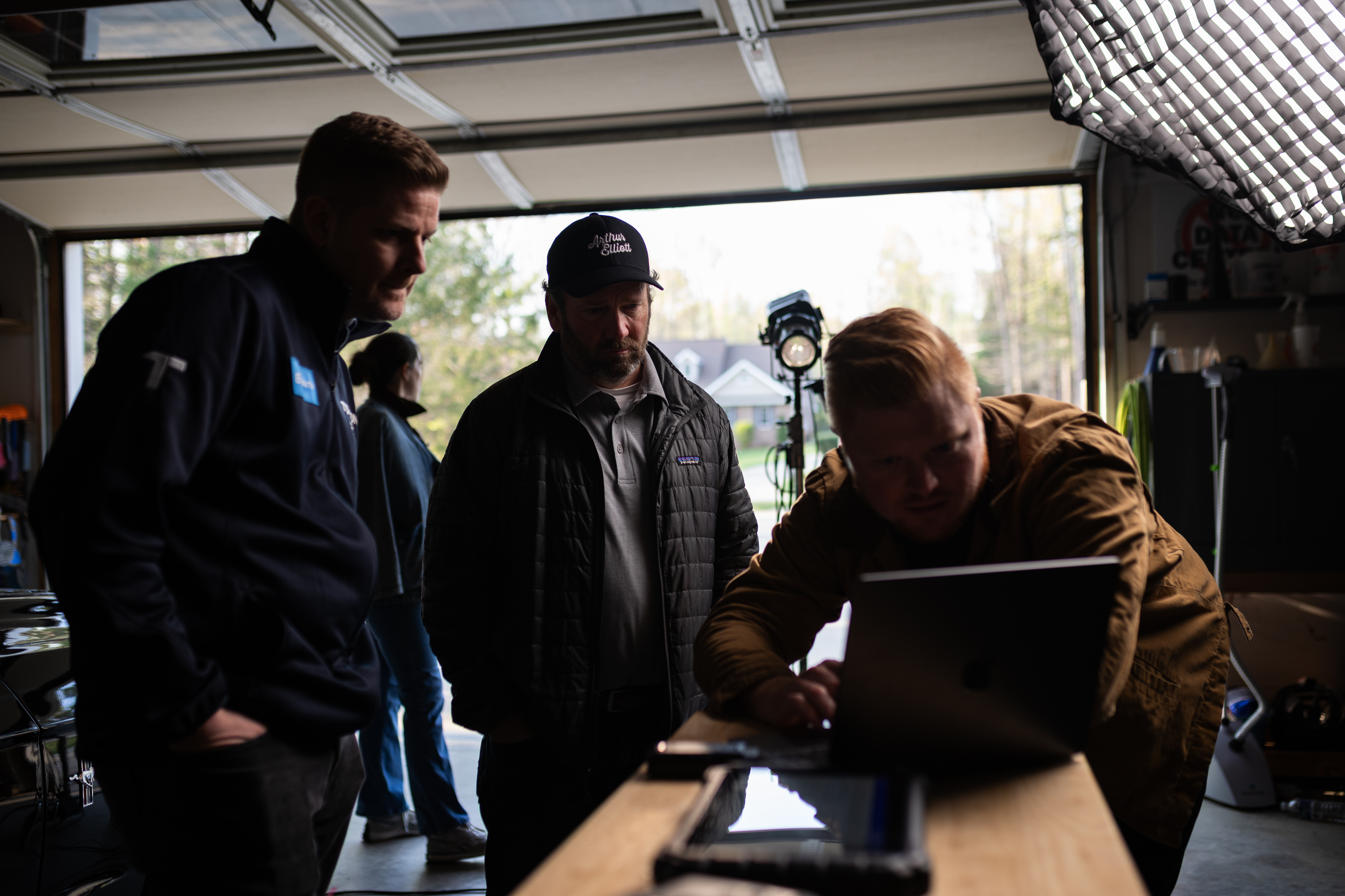 Behind the scenes photo 4
