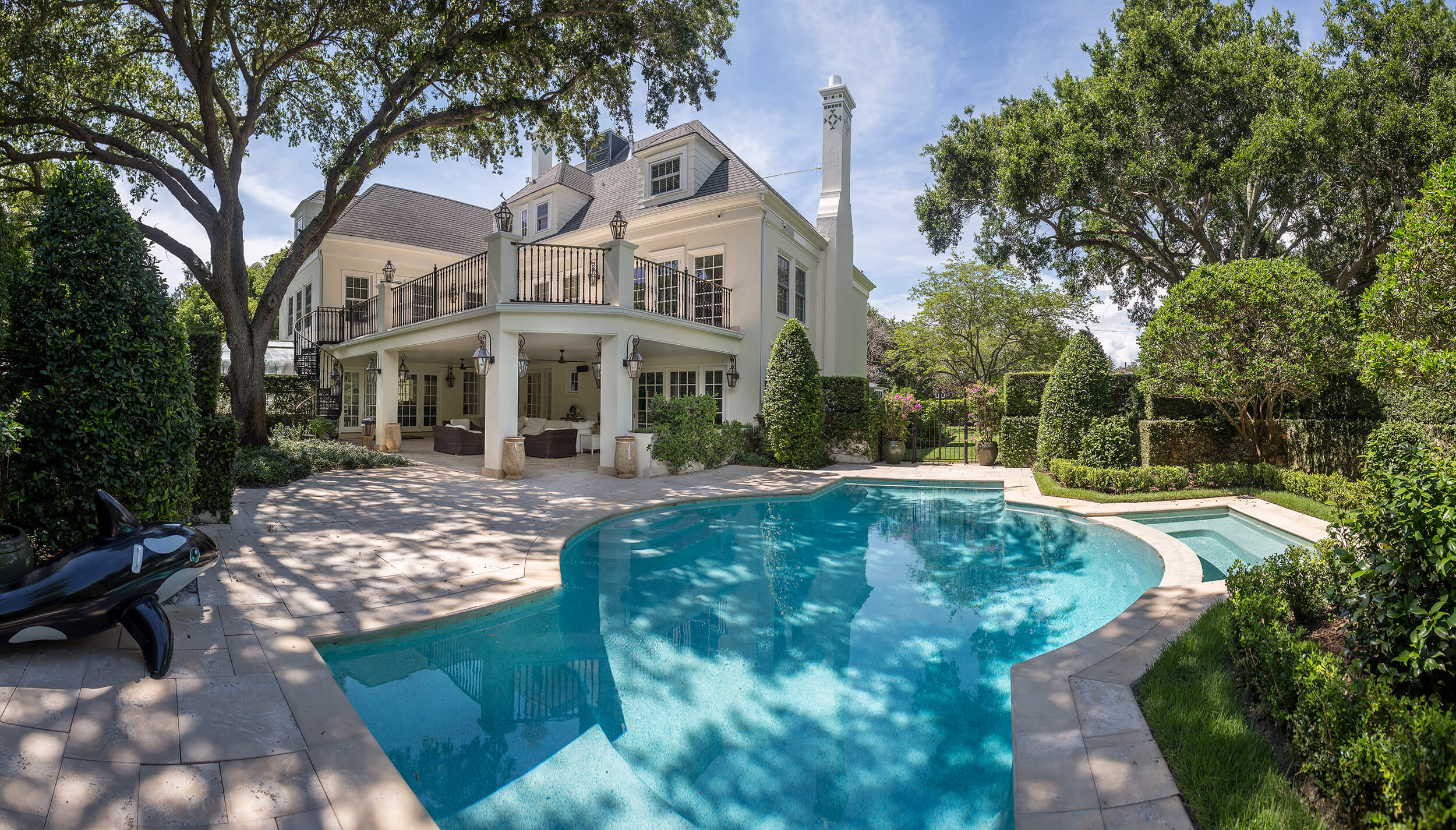 Custom home by Nelson Construction in Tampa Bay