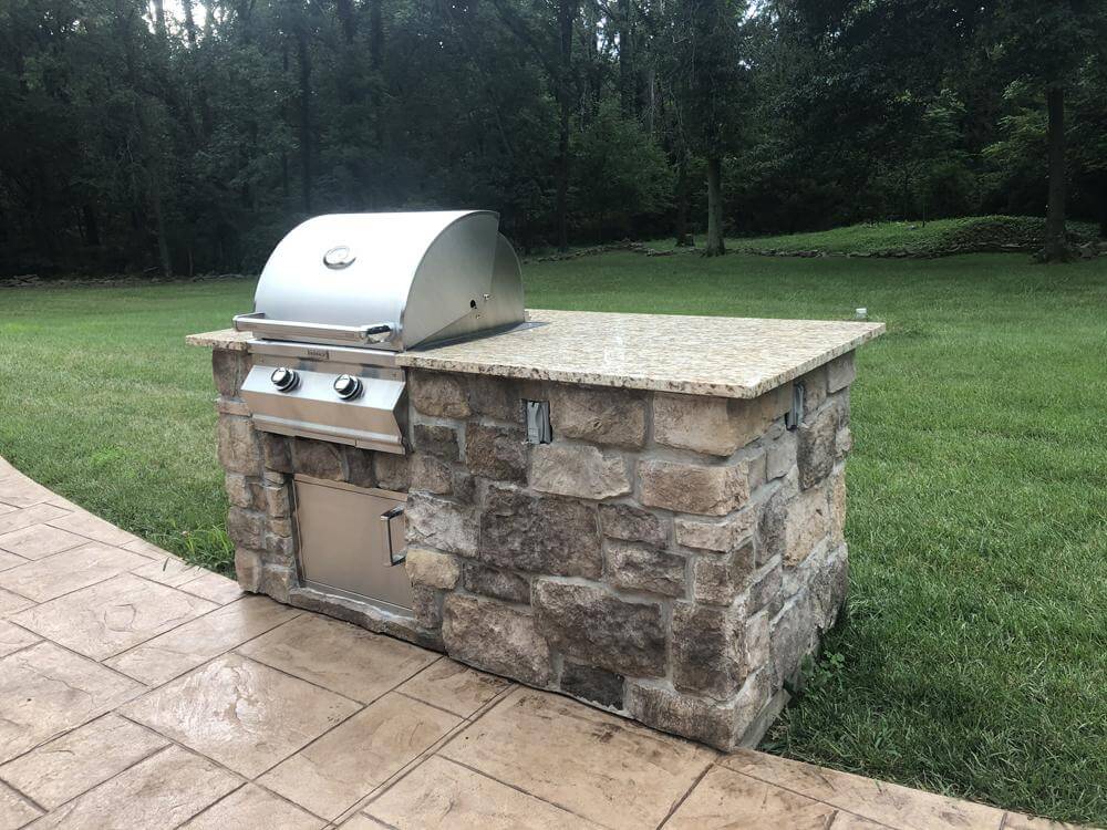 Design inspiration for custom outdoor kitchens and grill islands 11