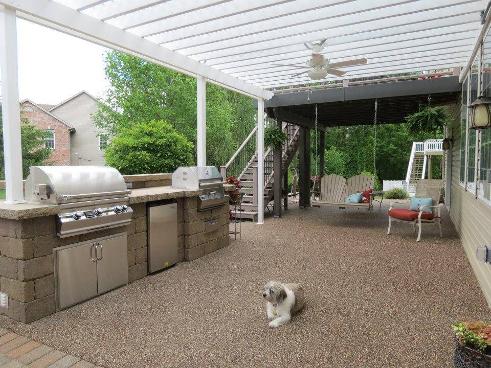 Design inspiration for custom outdoor kitchens and grill islands 8