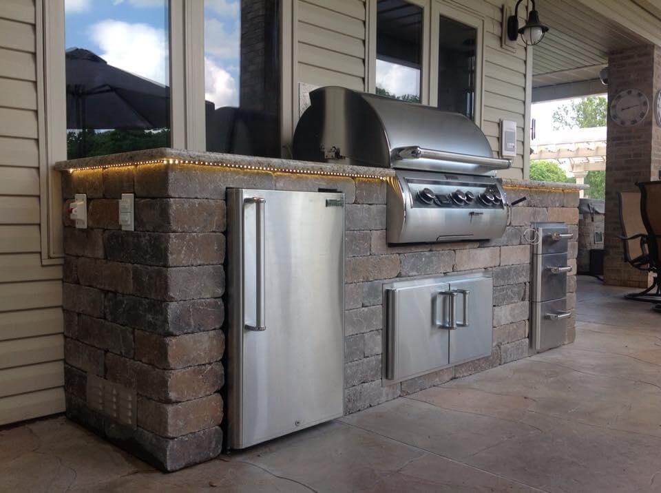 Design inspiration for custom outdoor kitchens and grill islands 5
