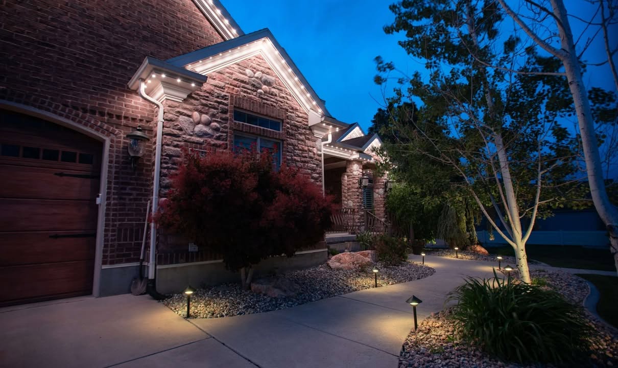 A stunning example of JellyFish permanent outdoor lighting installation 4