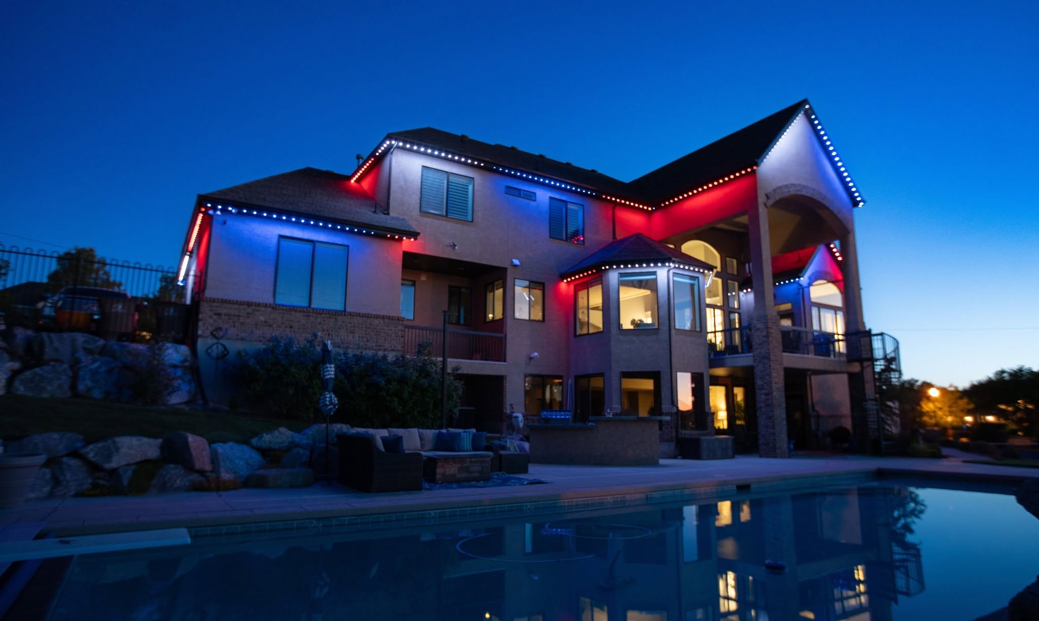 A stunning example of JellyFish permanent outdoor lighting installation 2
