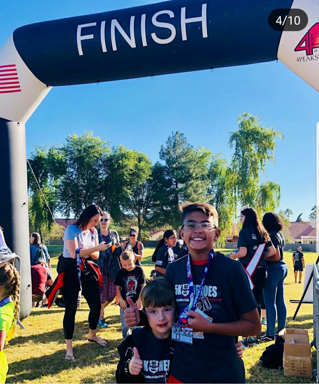5K For Heroes participants running together in support of fallen heroes families