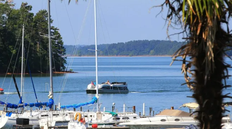 Lake Hartwell at Portman Cove