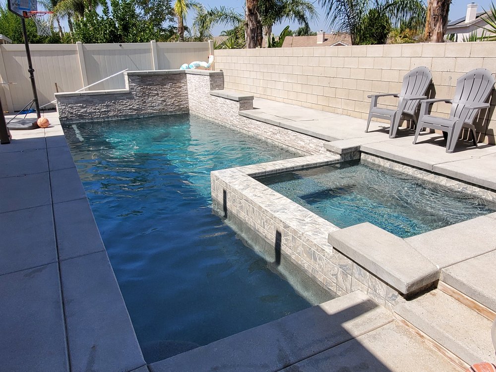 Pool service in Temecula CA