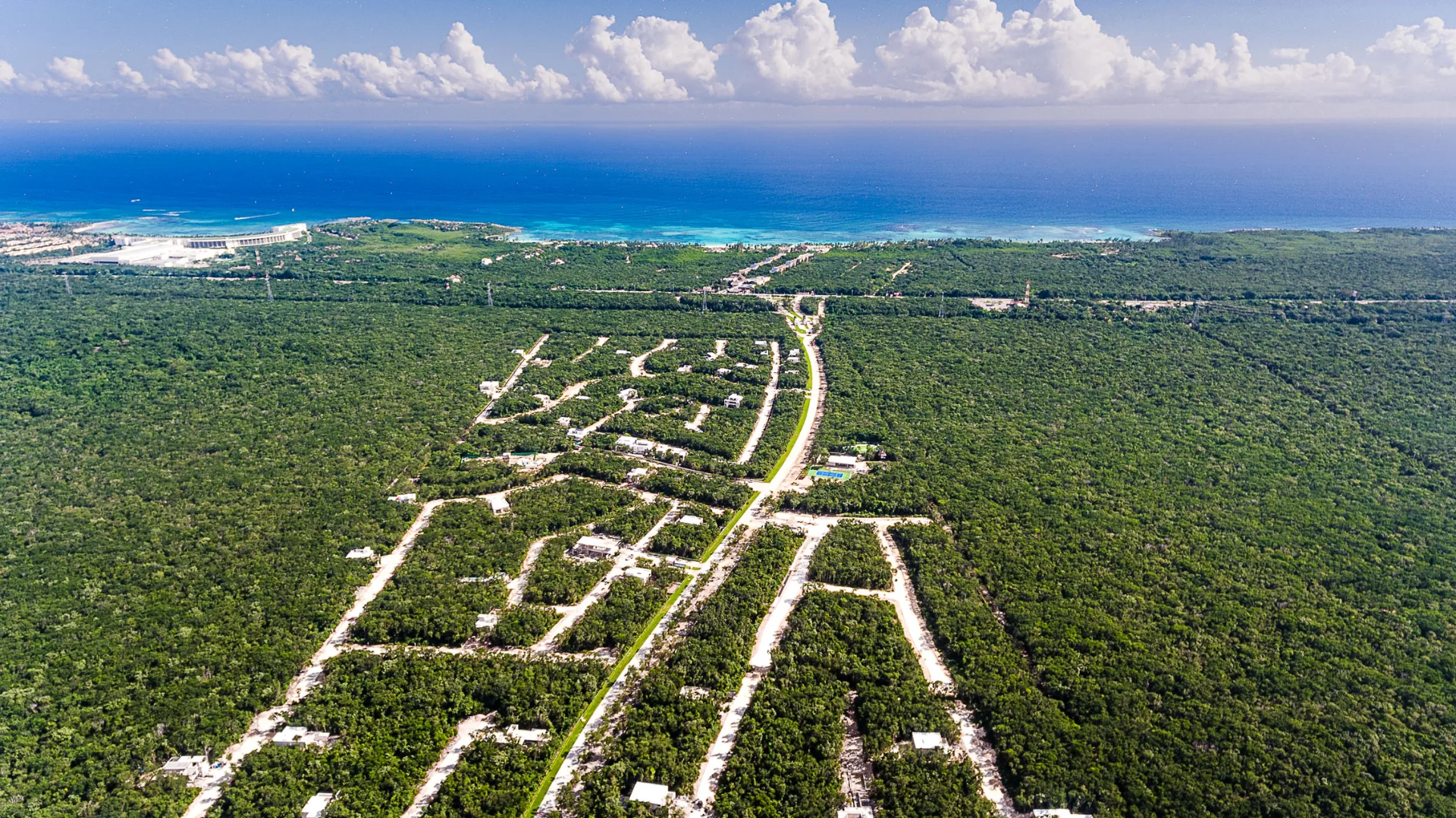 Vista aérea de Xpu-Ha Oasis en la Riviera Maya