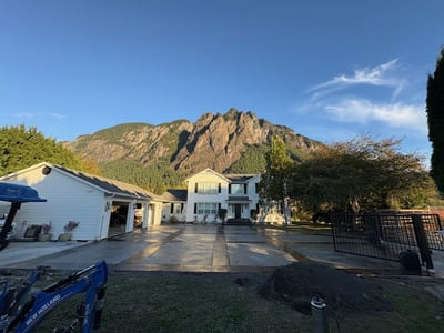 {{ custom_values.service_3 }} in {{custom_values.area_3})