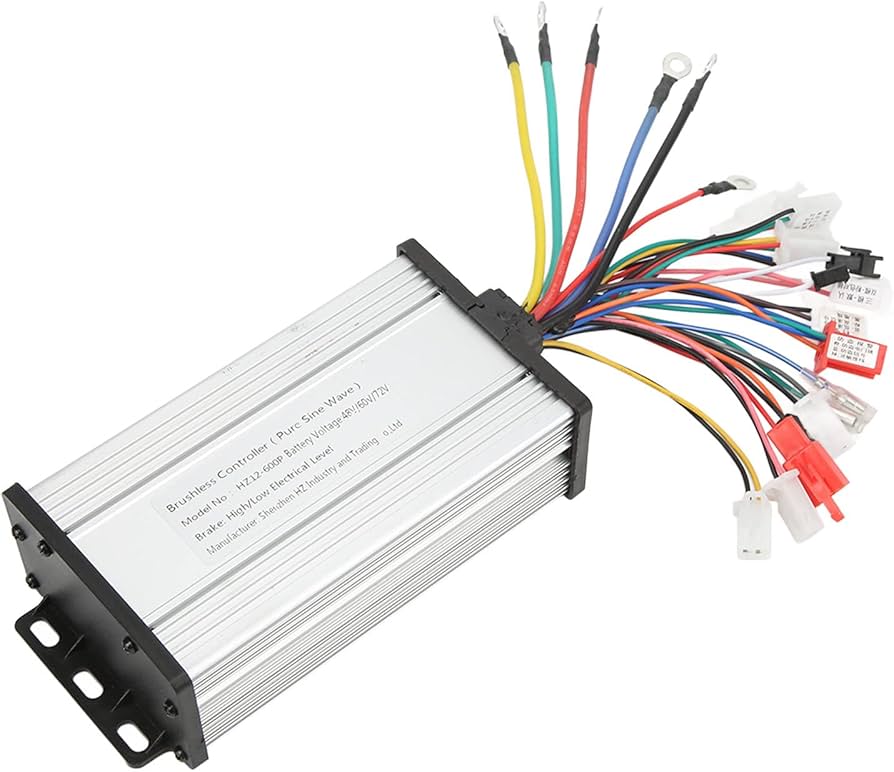 Electric scooter motor controller unit for smooth acceleration
