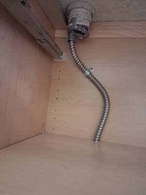 {{ custom_values.service_4 }} in {{custom_values.area_3})