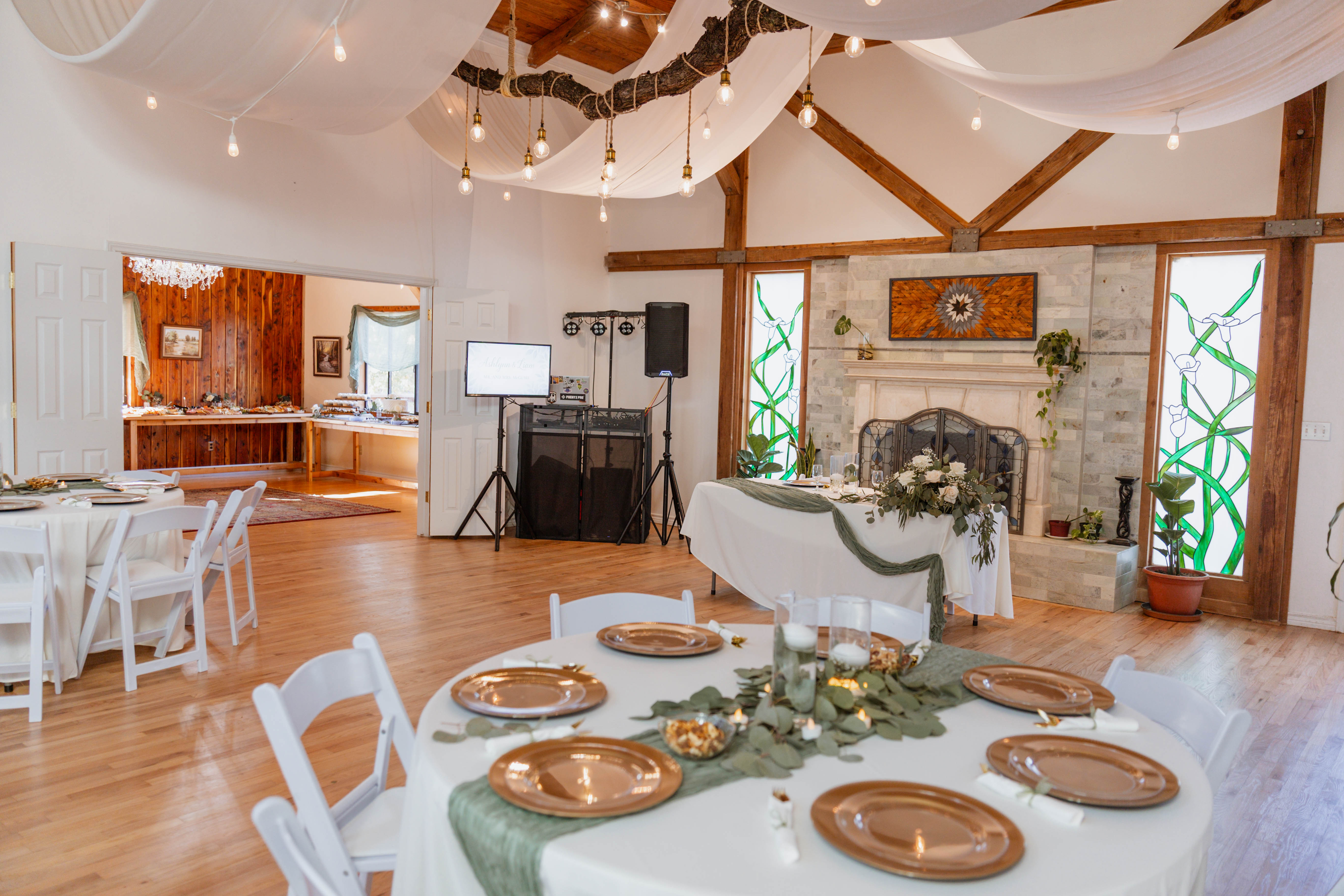 Golden_Pine_Village_Wedding Golden_Pine_Village_Wedding