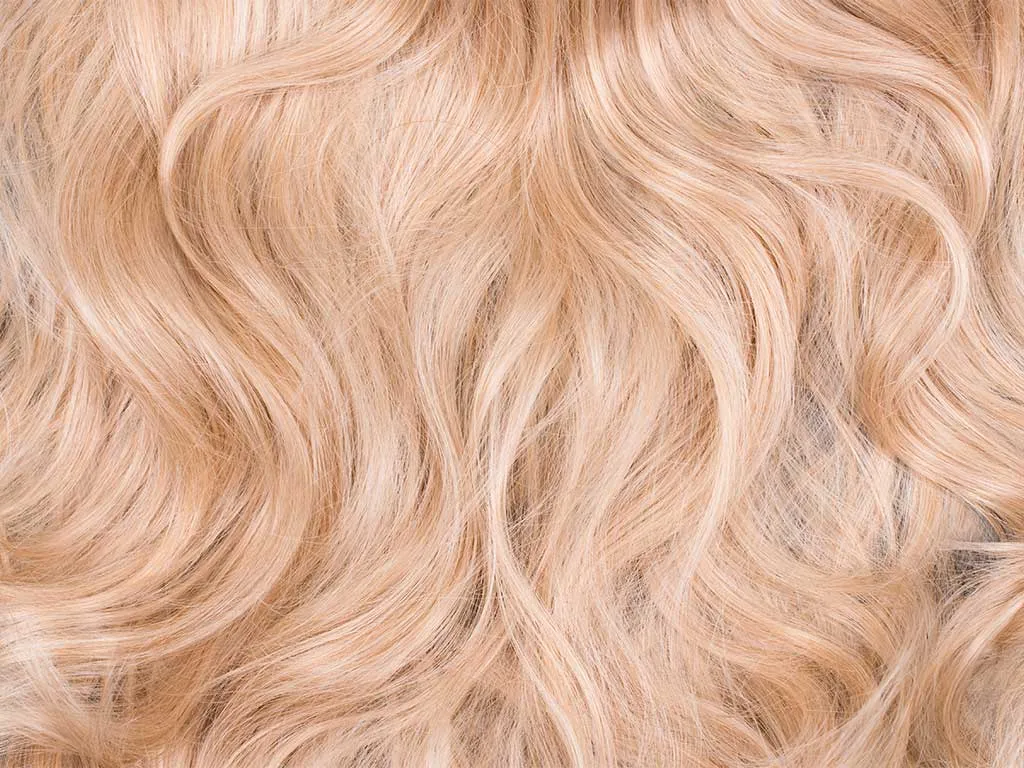 Pflege von blondiertem Haar im Salon Arzu Hairstyle & Beauty in Lippstadt