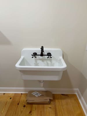 {{ custom_values.service_4 }} in {{custom_values.area_3})